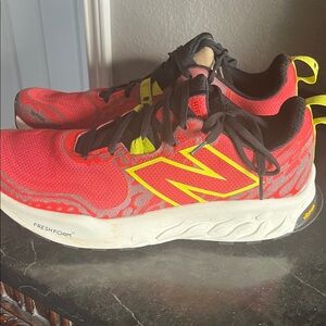 New Balance Red and Neon Yellow Athletic Running Shoes, Size 11 new